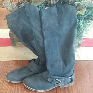 Steve Madden black boots size 8